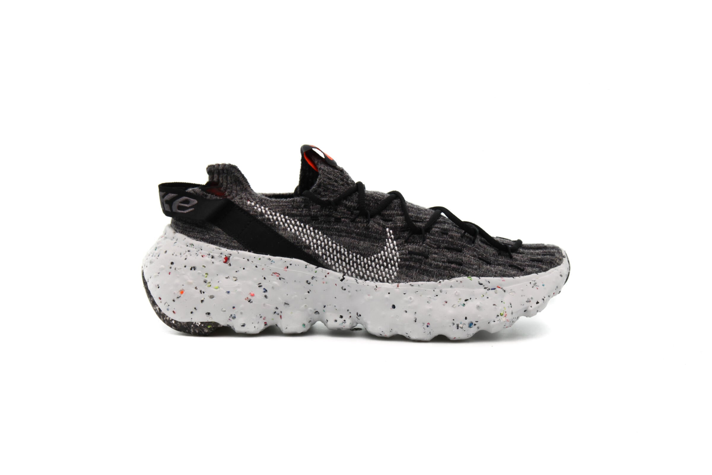 Nike SPACE HIPPIE 04 